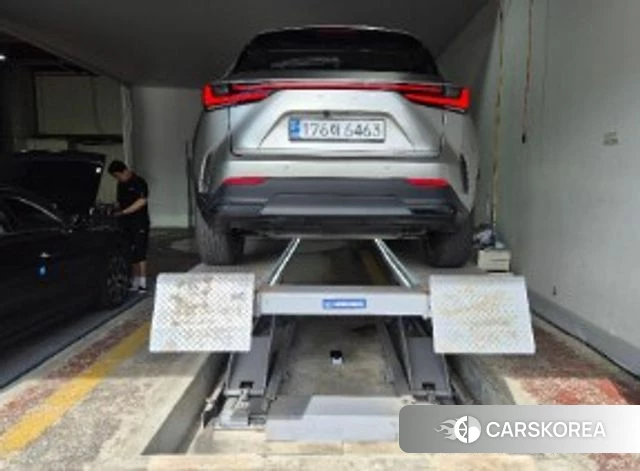 Lexus NX350h Second generation 2024 Серый из Кореи, фото 2