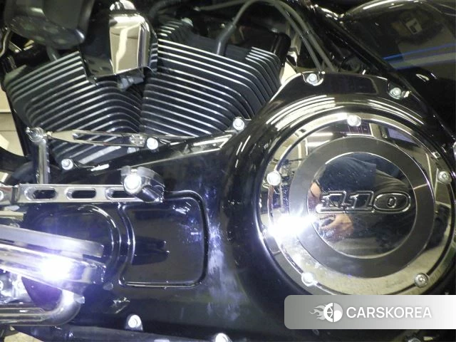 Engine photo