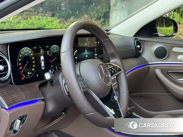 Mercedes-Benz E-class 2023 Черный из Китая, фото 6