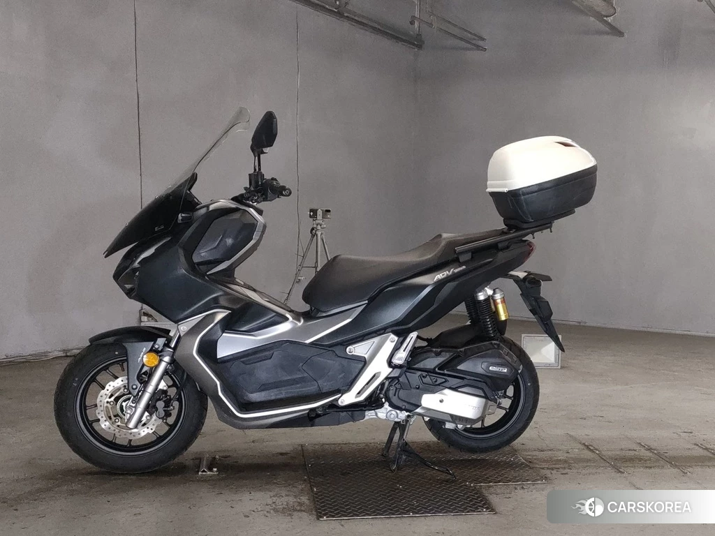 Проданный Honda ADV150 2019 из Японии