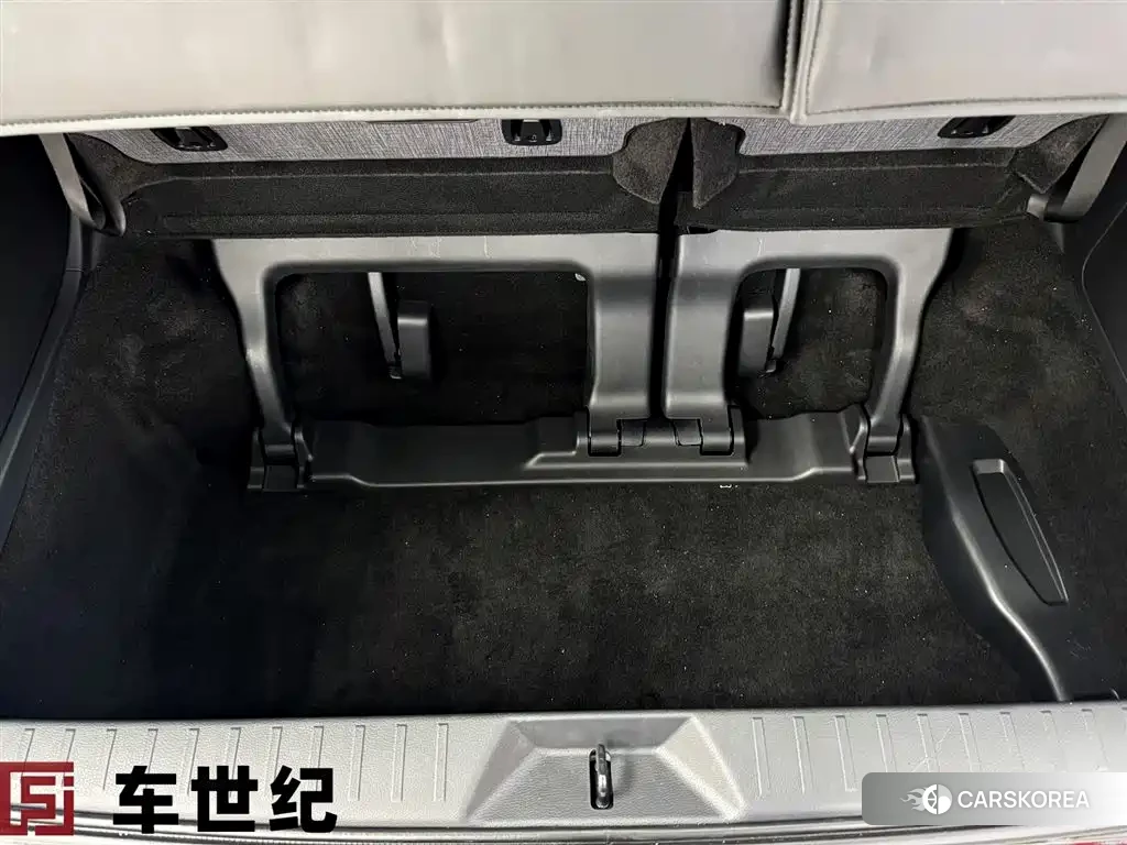 Toyota Granvia 2025 Черный из Китая, фото 4
