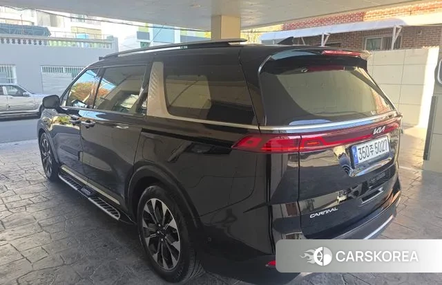 Kia Carnival 4th generation 2023 Черный из Кореи, фото 5