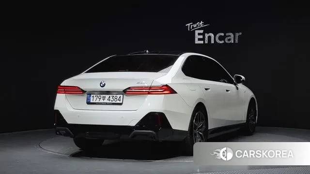 BMW 5 Series (G60) id 3353901 из Кореи 12