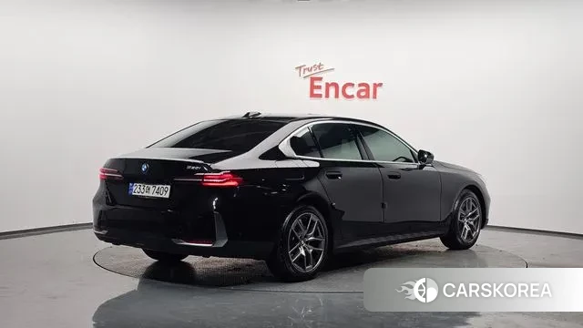 BMW 5 Series (G60) id 3599908 из Кореи 12