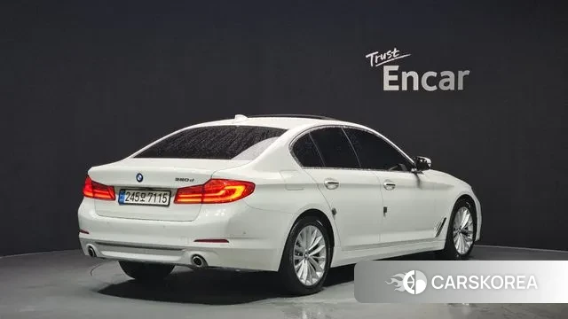 BMW 5 Series (G30) id 3029295 из Кореи 12