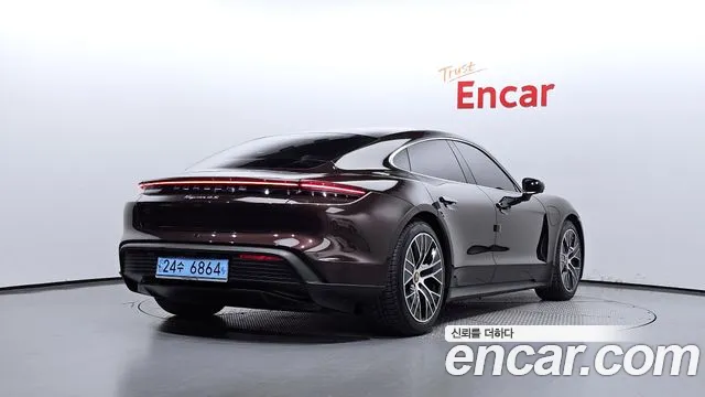 Porsche Taycan id 2700709 из Кореи 12