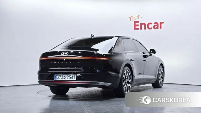 Hyundai Grandeur (GN7) id 3871090 из Кореи 12