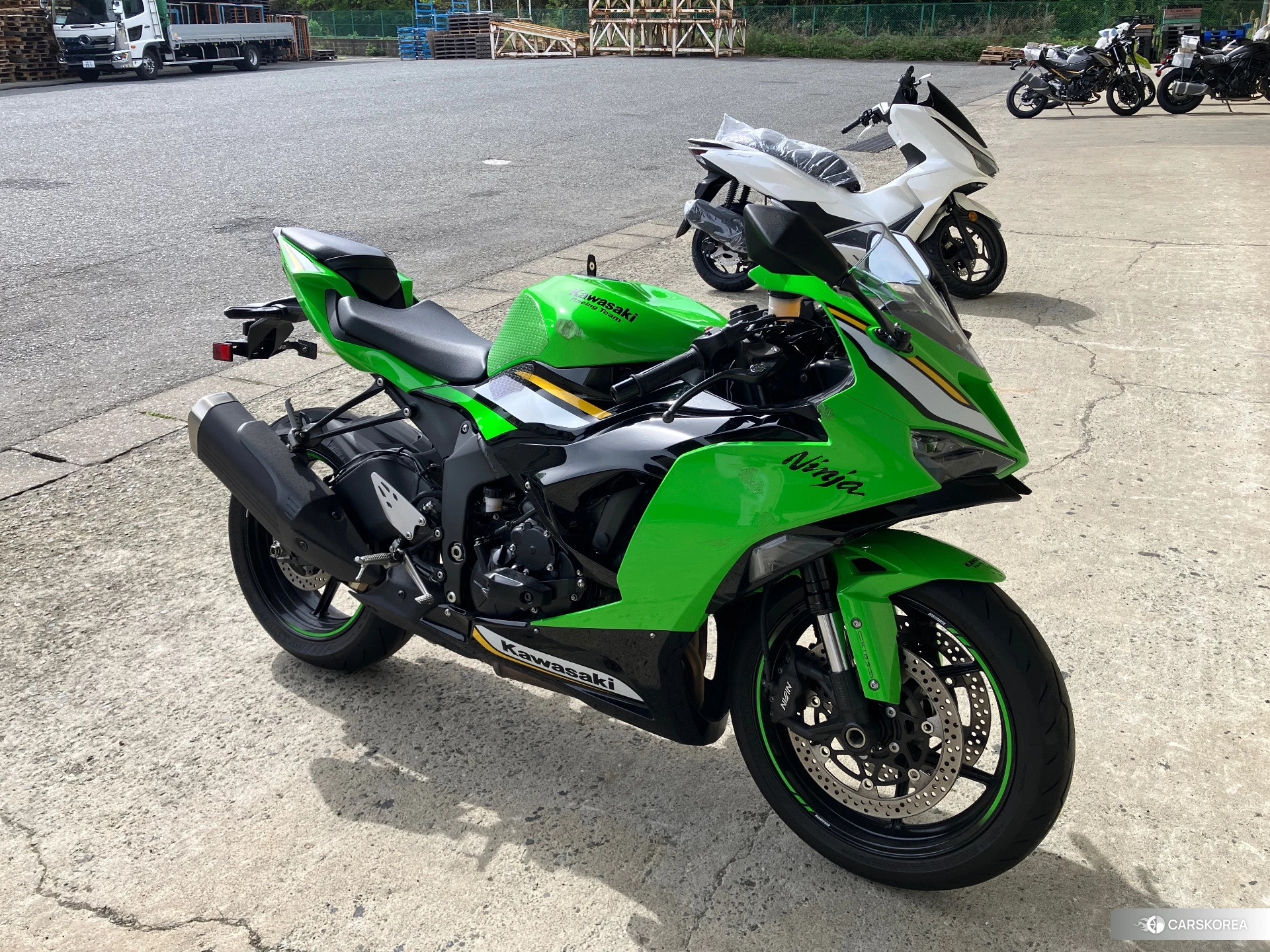 Проданный Kawasaki NINJA ZX-6R KRT 2024 из Японии