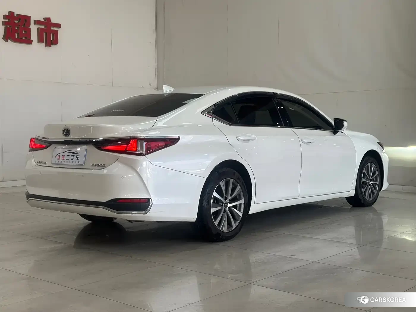 Lexus ES id 4546030 из Китая 12