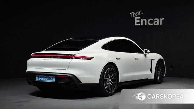 Porsche Taycan id 4309761 из Кореи 12