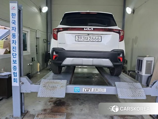 Kia The New Seltos 2023 Белый из Кореи, фото 2