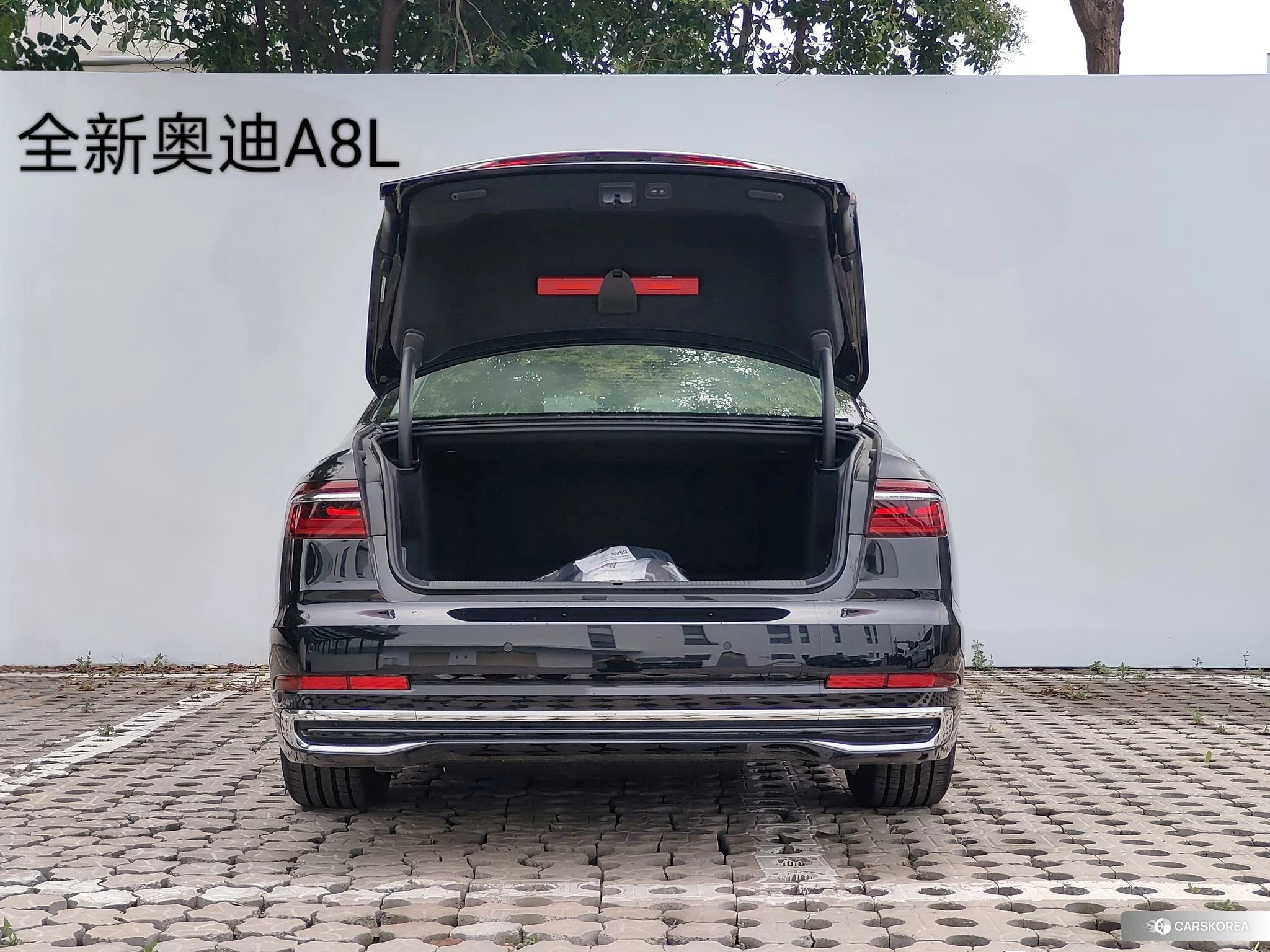Audi A8 id 4426743 из Китая 11