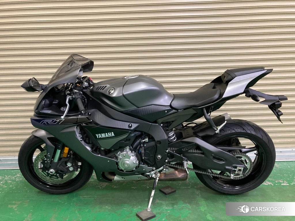 Проданный Yamaha YZF-R1S 2020 из Японии