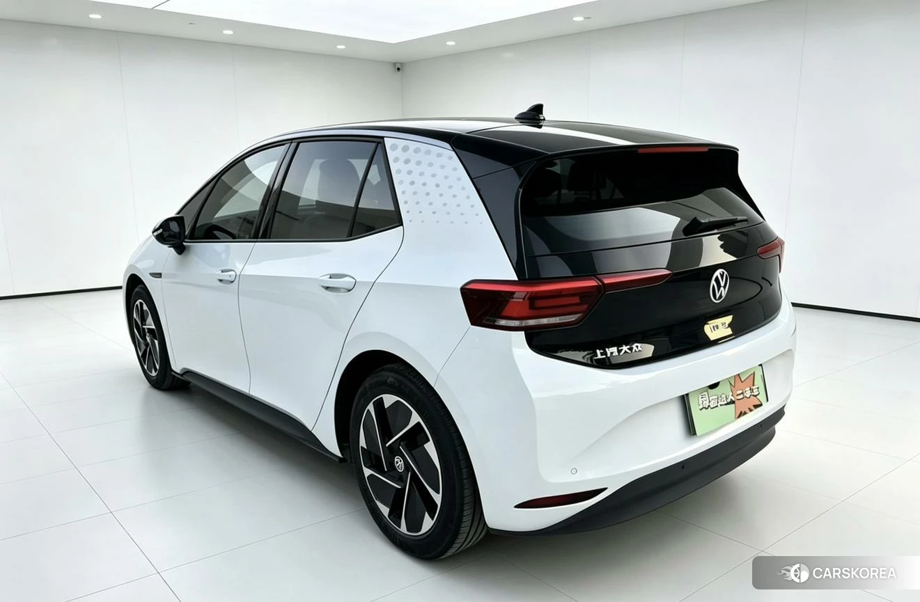Volkswagen ID.3 2022 Белый из Китая, фото 2