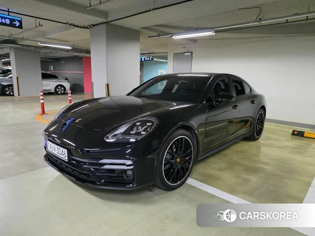 Porsche Panamera (971) 2023 Черный из Кореи, фото 2