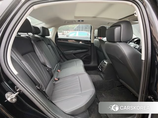 Volkswagen Passat id 4333447 из Китая 10
