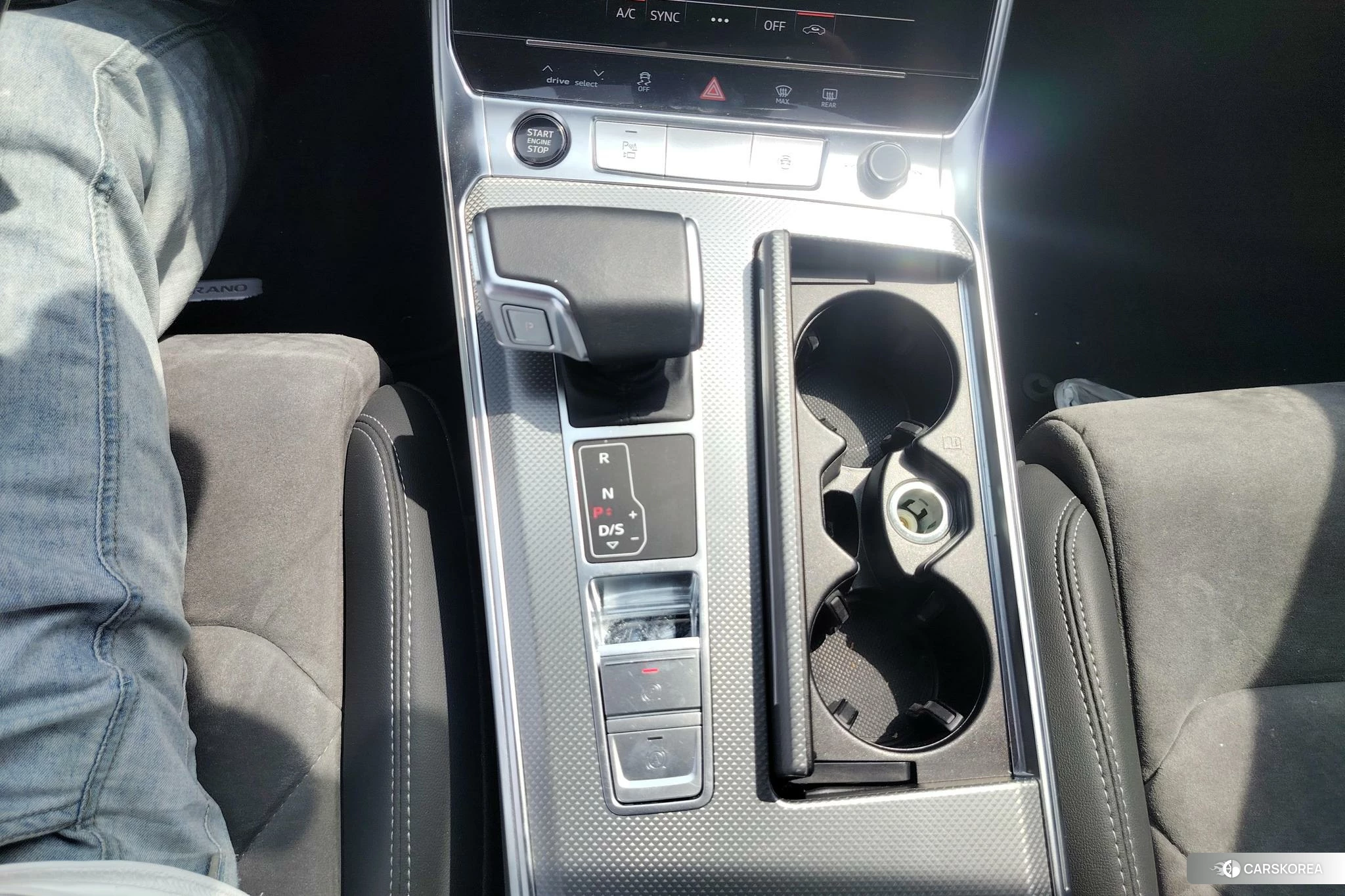 Audi A6L id 4504866 из Китая 9