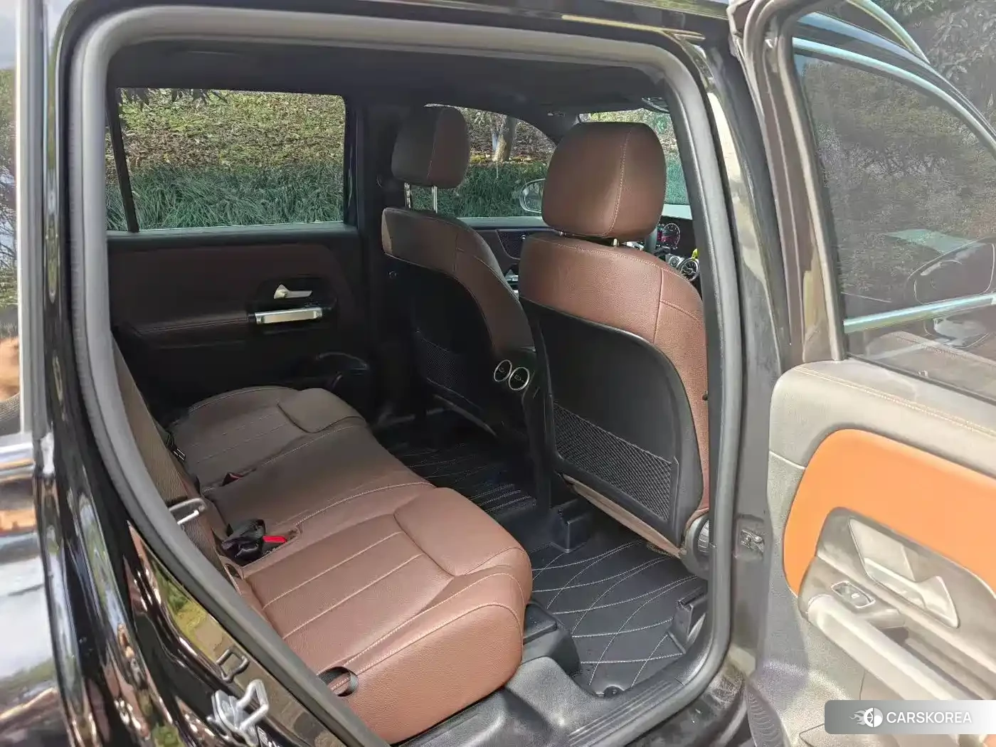 Mercedes-Benz GLB 2025 Черный из Китая, фото 2