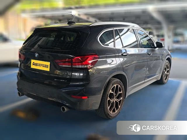 BMW X1 2022 Темно-серый из Китая, фото 2