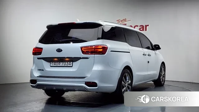 Kia The New Carnival id 3608366 из Кореи 12