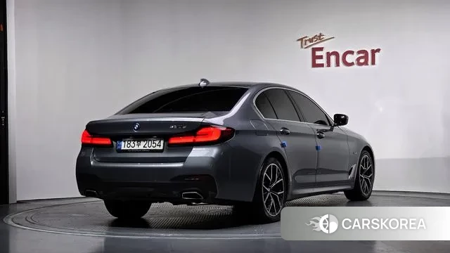 BMW 5 Series (G30) id 3571955 из Кореи 12