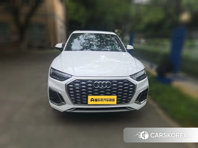 Audi Q5L Sportback 2021 Белый из Китая, фото 2