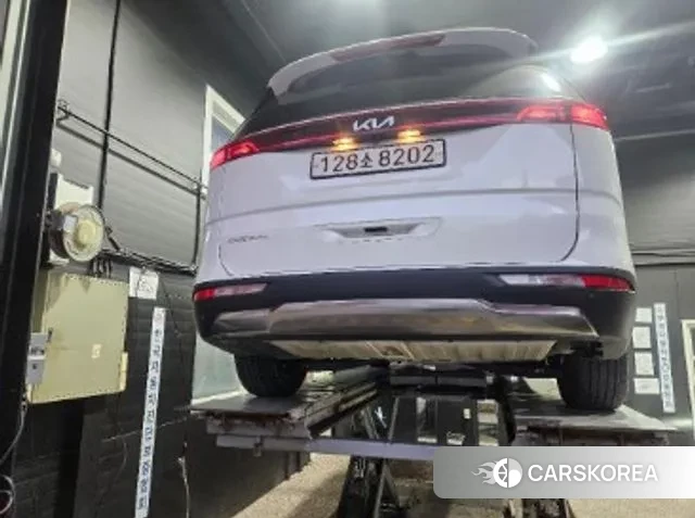 Kia Carnival 4th generation 2023 Белый из Кореи, фото 2