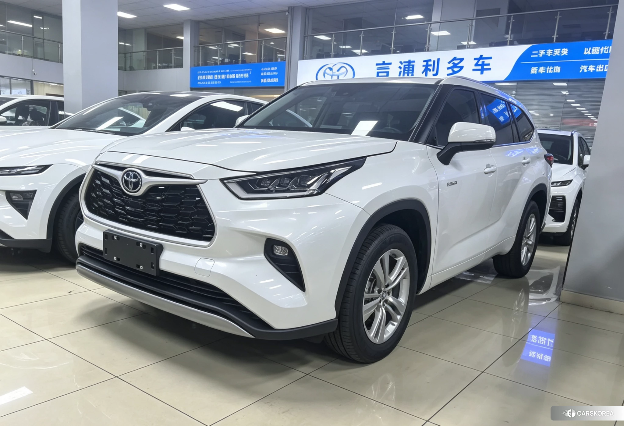 Toyota Highlander 2025 Белый из Китая, фото 2