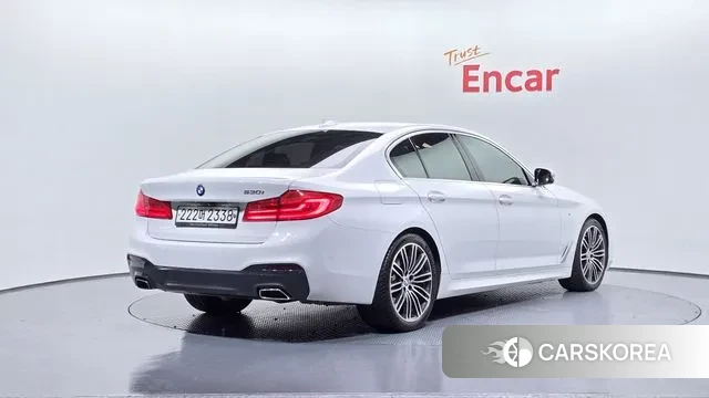 BMW 5 Series (G30) id 3713512 из Кореи 12