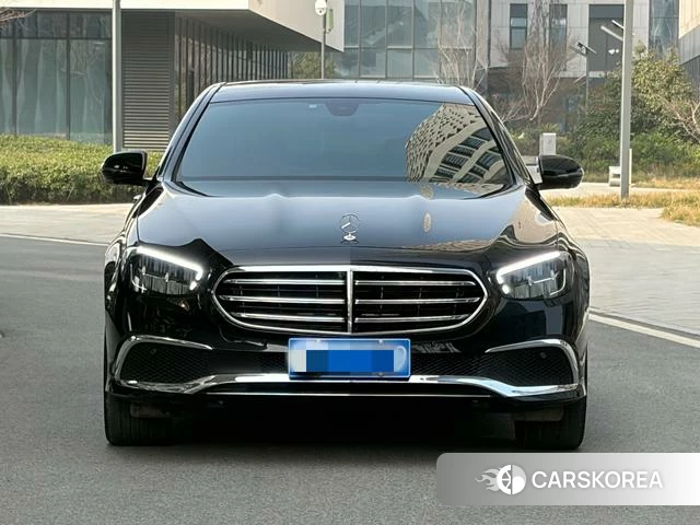 Mercedes-Benz E-class id 4260511 из Китая 12