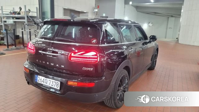 Mini Cooper Clubman 2022 Черный из Кореи, фото 2