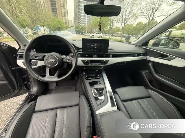 Audi A4L id 4290437 из Китая 7