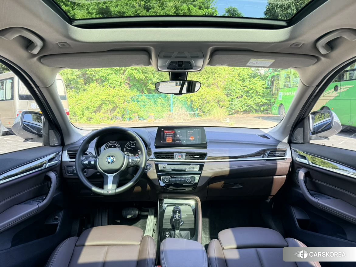 BMW X1 2021 Белый из Китая, фото 2