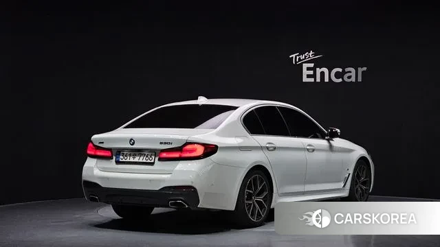 BMW 5 Series (G30) id 3344030 из Кореи 12