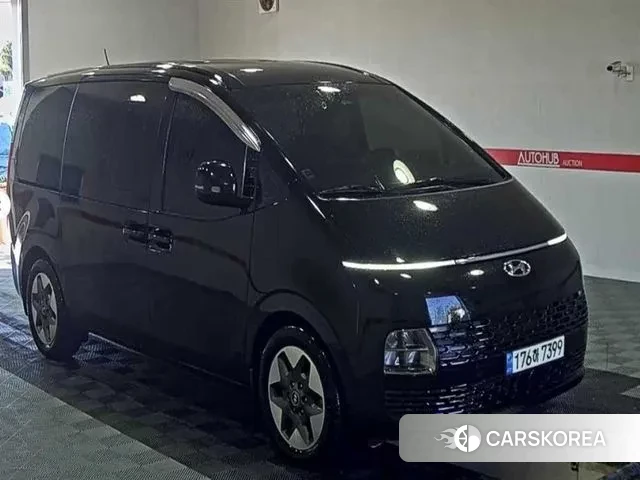 Hyundai Staria 2022 Черный из Кореи, фото 2