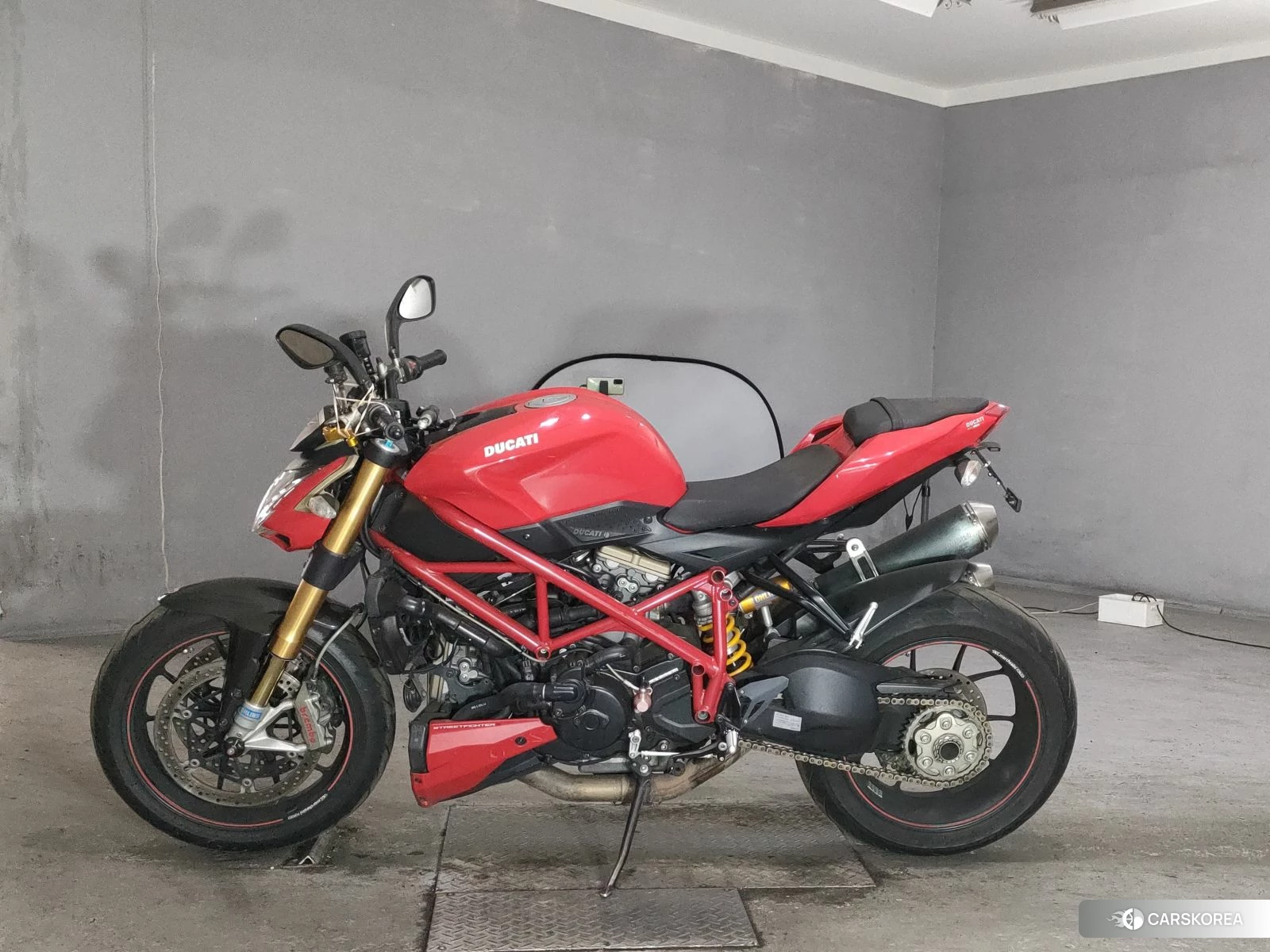 Проданный Ducati STREETFIGHTER 1098 S 2011 из Японии