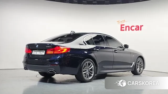 BMW 5 Series (G30) id 3547757 из Кореи 12