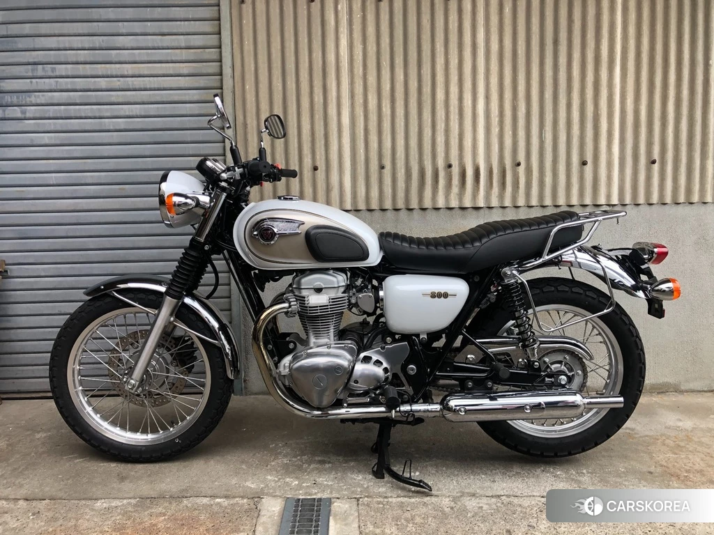 Проданный Kawasaki W800 2014 из Японии