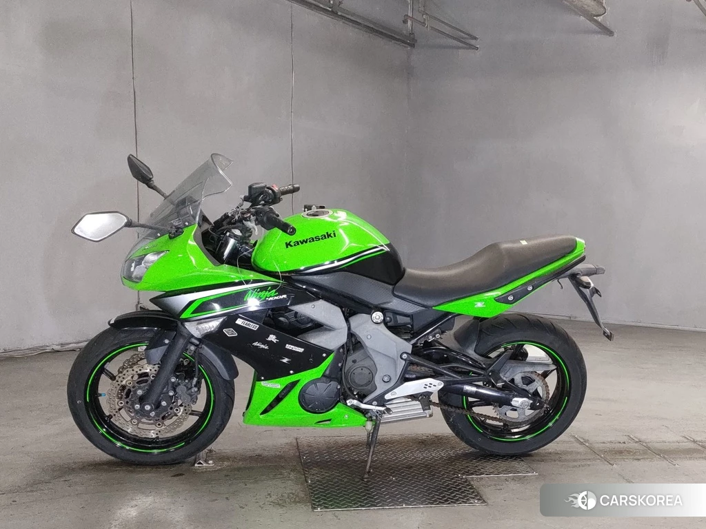 Проданный Kawasaki NINJA 400R 2012 из Японии, фото 2