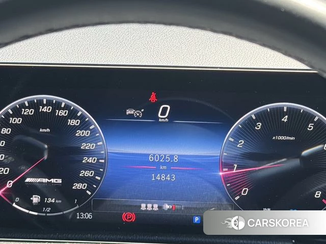 Mercedes-Benz GLB AMG 2024 Белый из Китая, фото 2