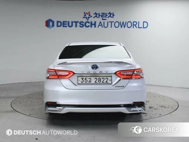 Toyota Camry (XV70) id 3829103 из Кореи 8