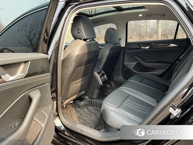 Volkswagen Magotan id 3907961 из Китая 10