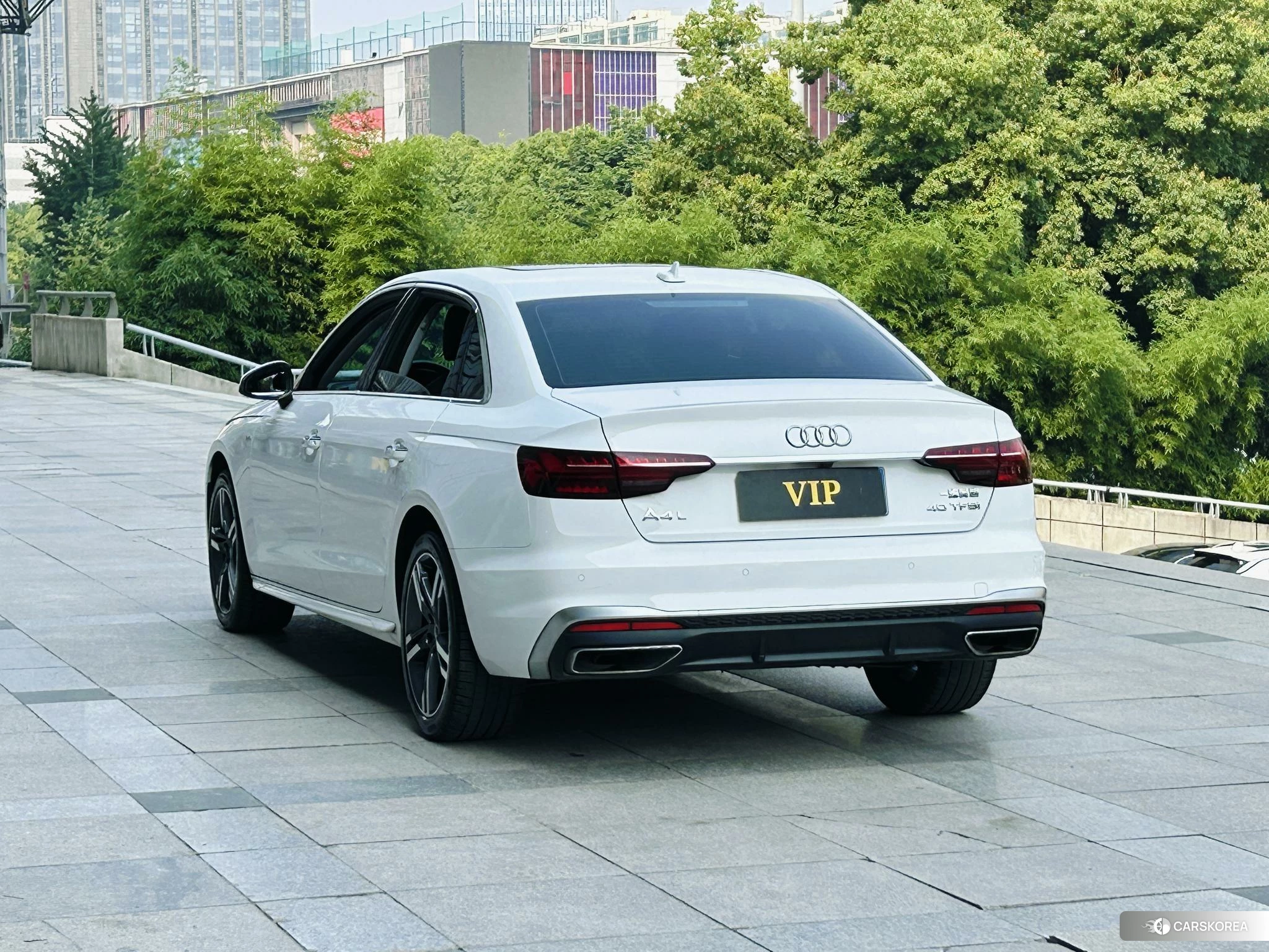 Audi A4L id 4513459 из Китая 11
