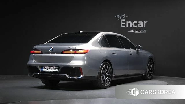 BMW 7 Series (G70) id 4222561 из Кореи 12