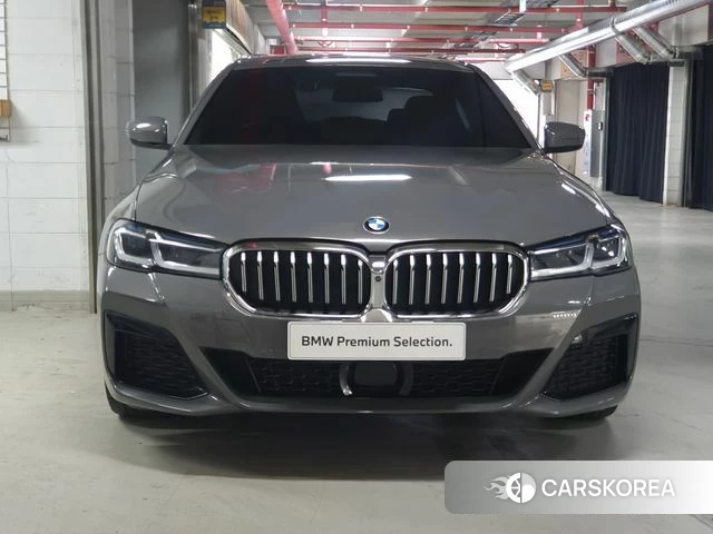 BMW 5 Series (G30) 2022 Серый из Кореи, фото 2