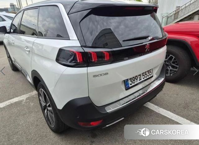 Peugeot 5008 second generation 2024 Белый из Кореи, фото 2