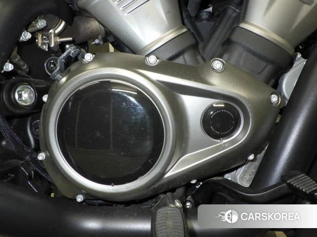 Engine photo