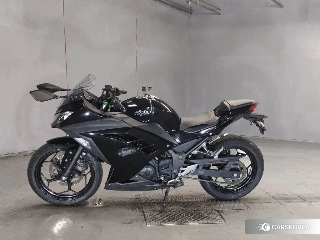 Проданный Kawasaki NINJA 250 2014 из Японии, фото 2