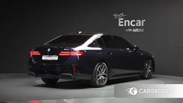 BMW 5 Series (G60) id 3477431 из Кореи 12