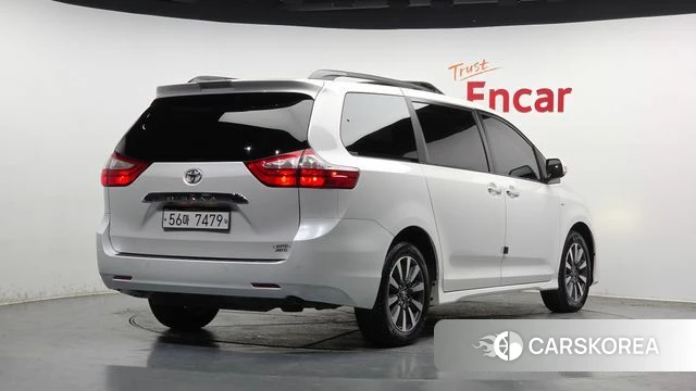 Toyota Sienna id 3796036 из Кореи 12